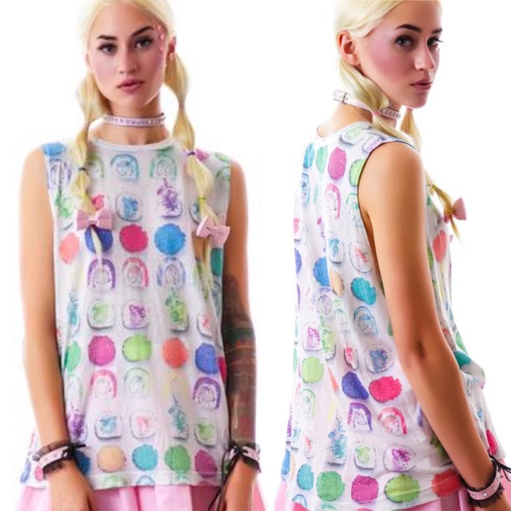 Wildfox Rainbow Roll Builder Tee in Size Small